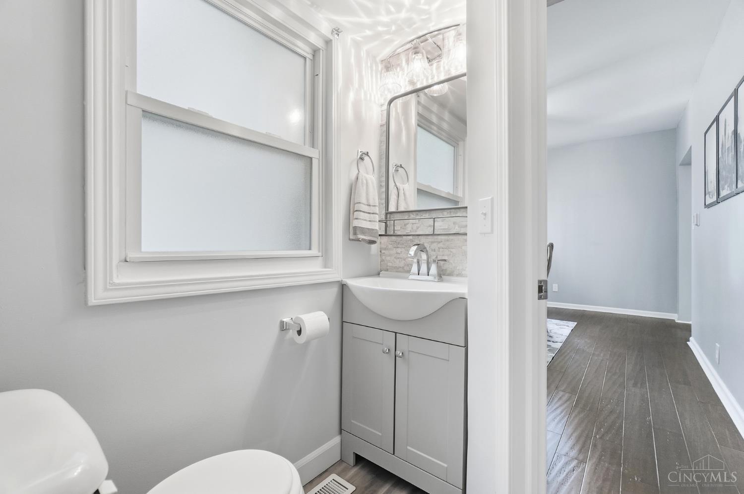 6716 Roe Street Cincinnati, OH 45227 - Photo 9 of 45 Gallery Image 9