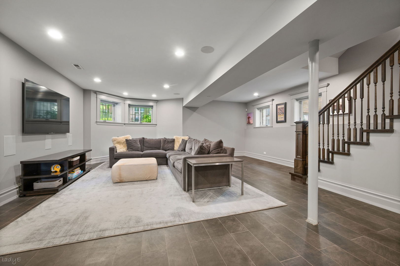 652 West Sheridan Road Chicago, IL 60613 - Photo 42 of 60
