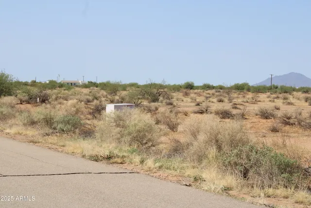 a view of mountain view with mountain