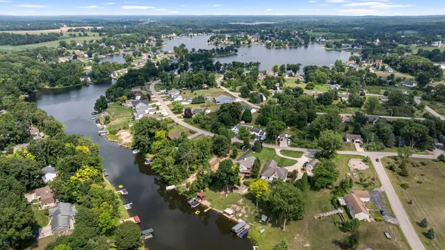 $219,900 | 14750 Hilltop Drive, Cement City, MI 49233