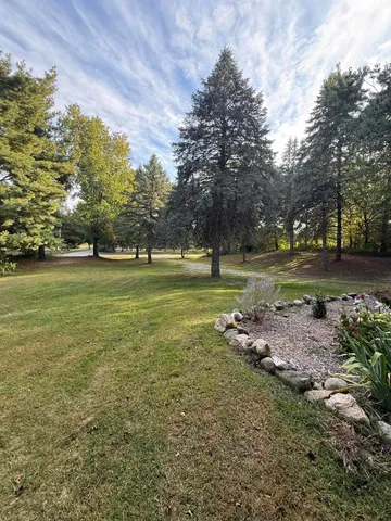 $219,900 | 14750 Hilltop Drive, Cement City, MI 49233