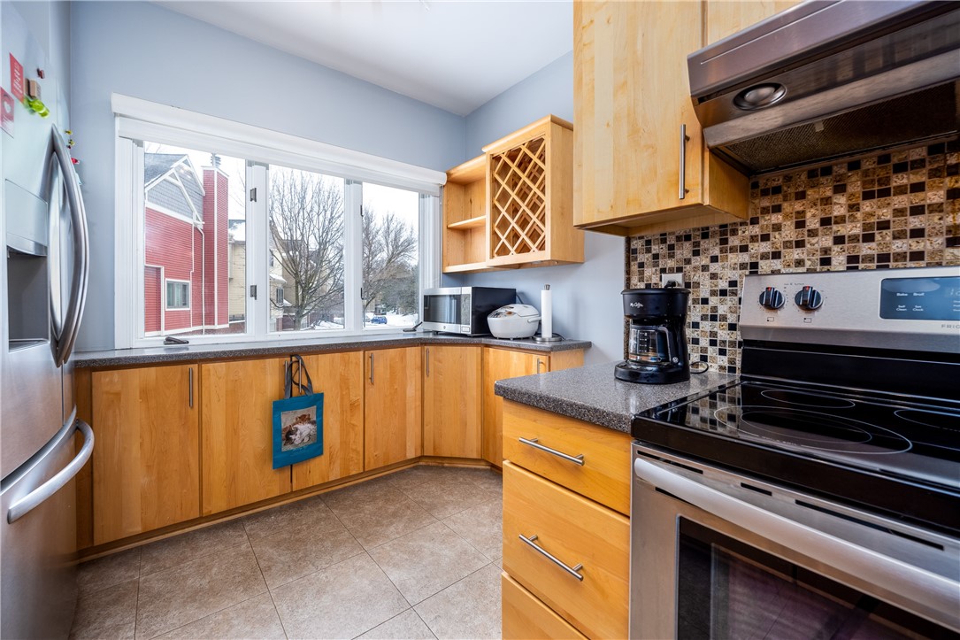 132 Cornhill Place Rochester, NY 14608 - Photo 15 of 40