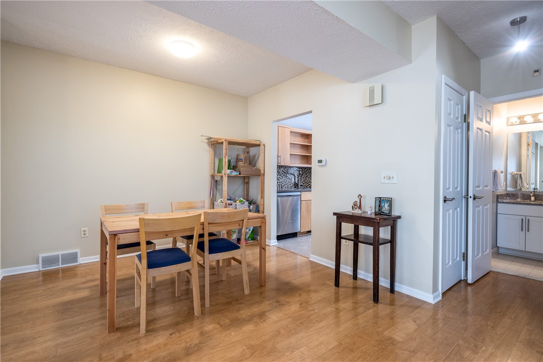 132 Cornhill Place Rochester, NY 14608 - Photo 18 of 40