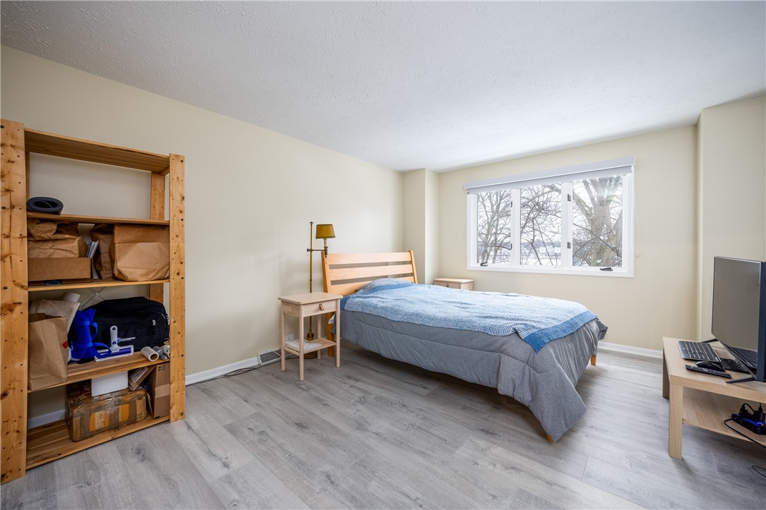 132 Cornhill Place Rochester, NY 14608 - Photo 25 of 40