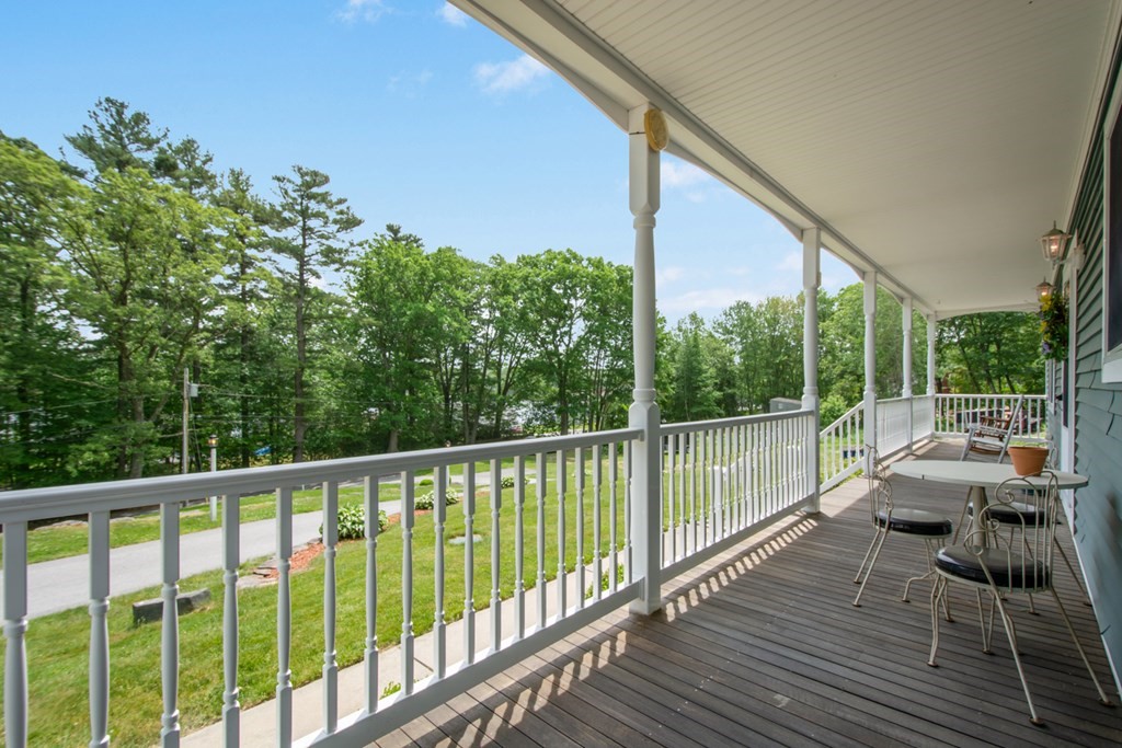 54 Davis Road Millbury, MA 01527 - Photo 8 of 37 Gallery Image 8