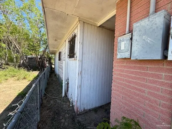 $210,000 | 1606 North Grant Street, Roma, TX 78584