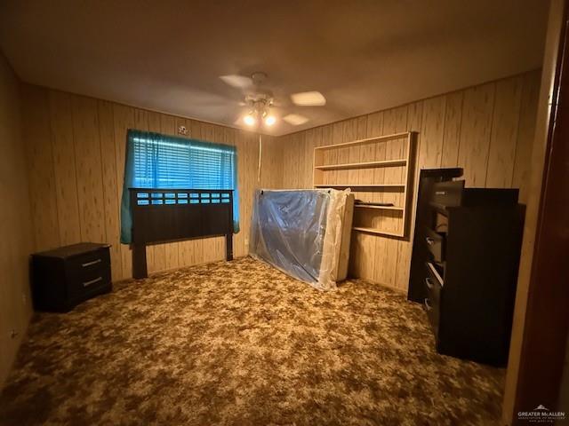 1606 North Grant Street Roma, TX 78584 - Photo 3 of 16 a room with a bed and furniture