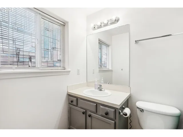 $245,000 | 19153 Southeast Yamhill Street, Unit 21, Portland, OR 97233