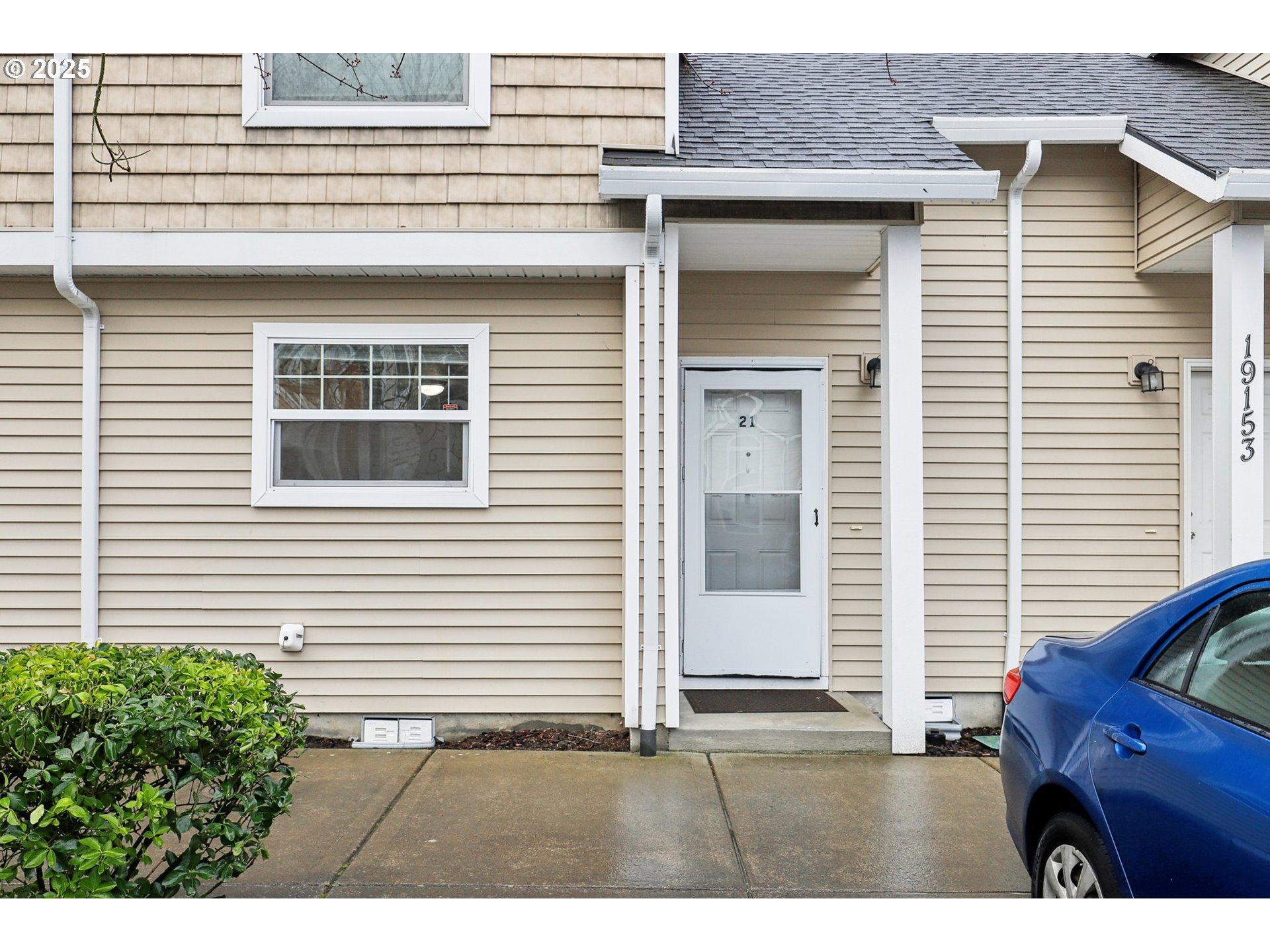 19153 Southeast Yamhill Street, Unit 21 Portland, OR 97233 - Photo 2 of 22 a view of outdoor space and a window
