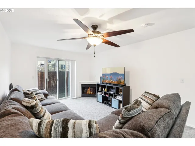 $245,000 | 19153 Southeast Yamhill Street, Unit 21, Portland, OR 97233