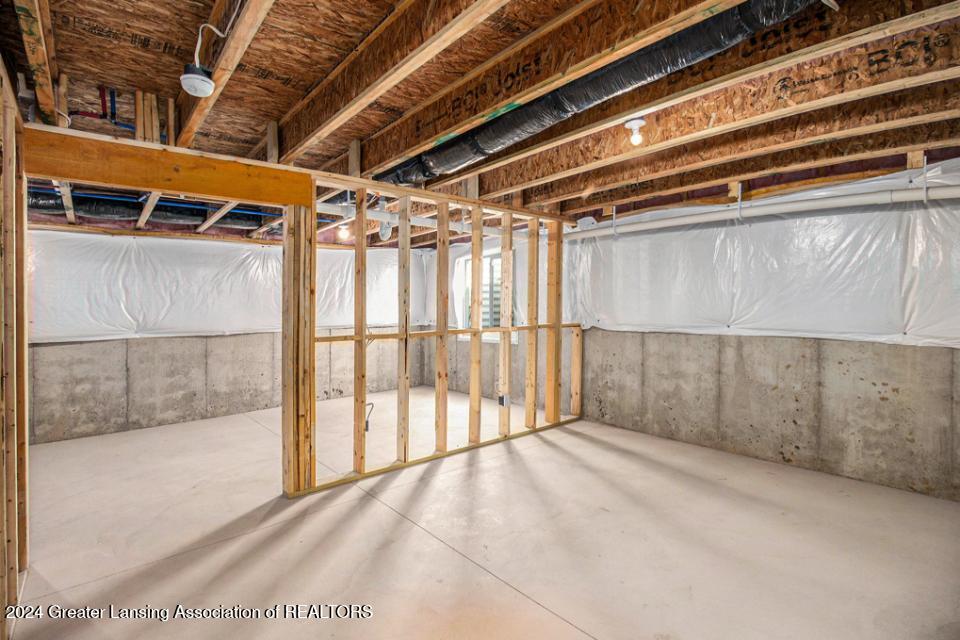 768 West Seminary Street Charlotte, MI 48813 - Photo 21 of 39 LOS054-i1810-Basement1