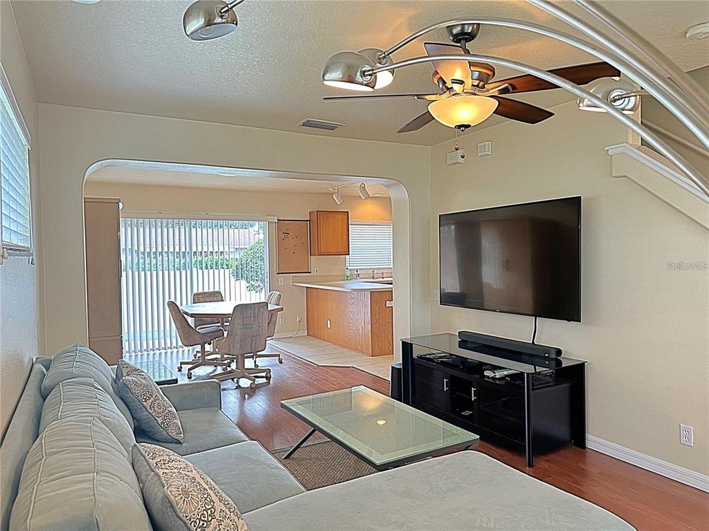 13129 Thoroughbred Loop Largo, FL 33773 - Photo 5 of 34