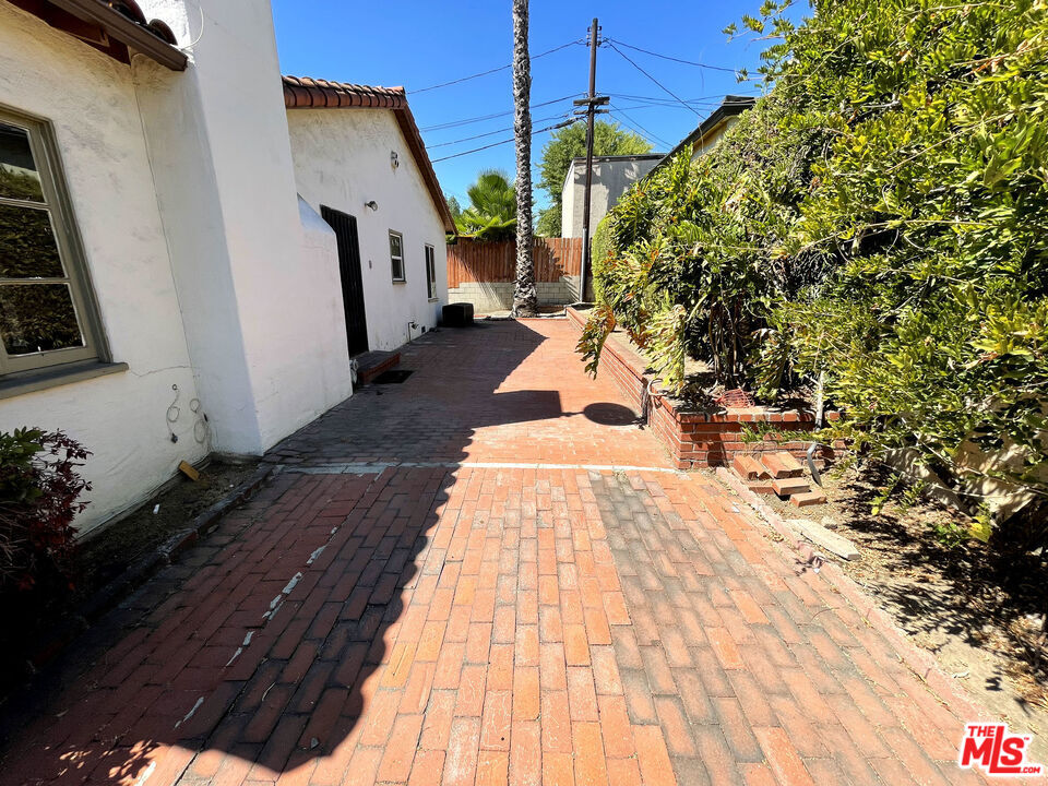 23 Melrose Avenue Pasadena, CA 91105 - Photo 15 of 15