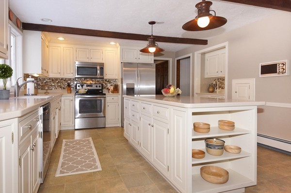15 Olde Coach Road Westborough, MA 01581 - Photo 2 of 30 Gallery Image 2