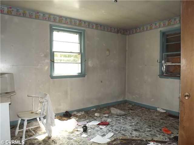 11617 Quaker Road Dinwiddie, VA 23841 - Photo 15 of 19 Bedroom
