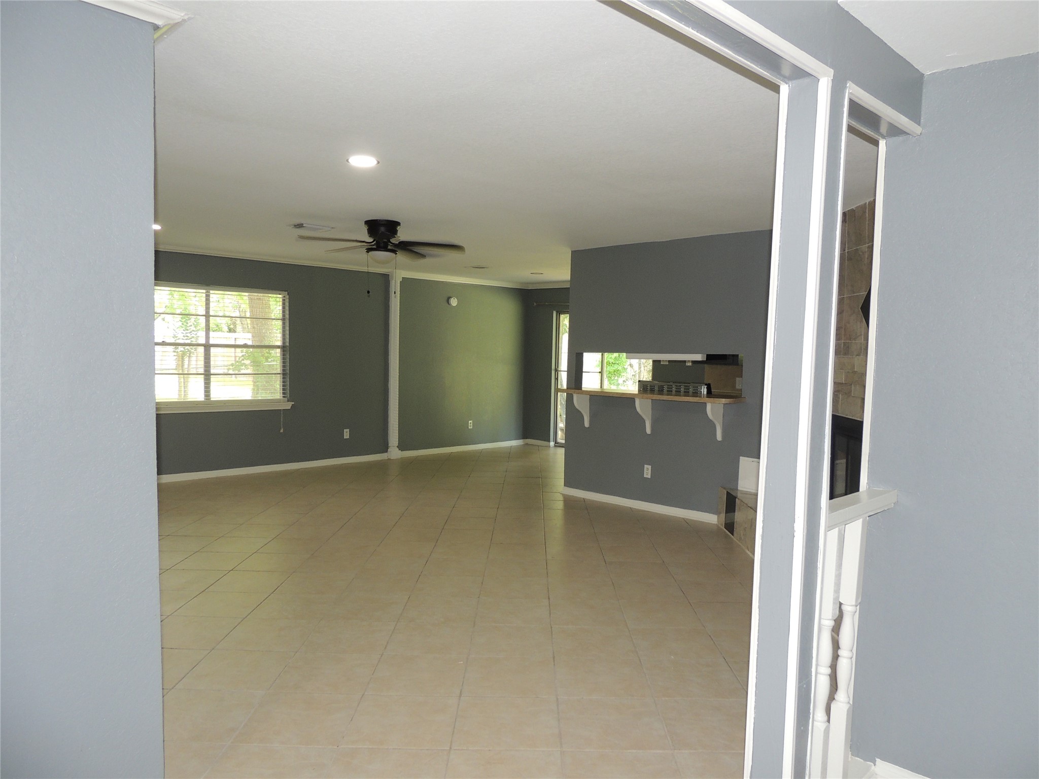 12507 New Rochelle Court Houston, TX 77089 - Photo 5 of 20 FAMILY AREA