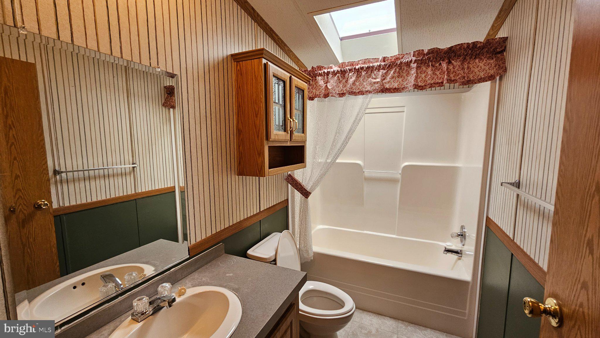 7929 Path Valley Road Fort Loudon, PA 17224 - Photo 16 of 27 Full Bath