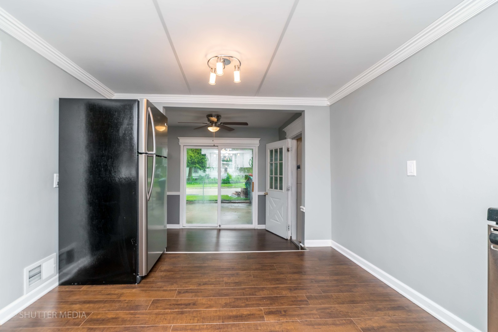 404 Charles Street Sycamore, IL 60178 - Photo 12 of 29