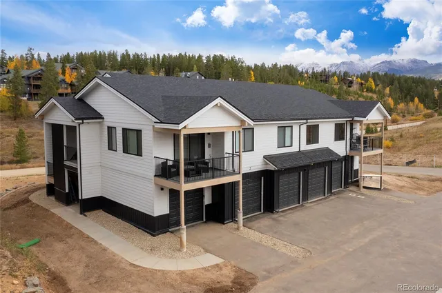 $700,000 | 421 West Meadow Mile, Unit 4, Fraser, CO 80442