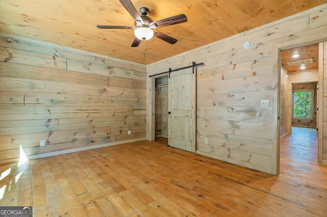 a view of empty room