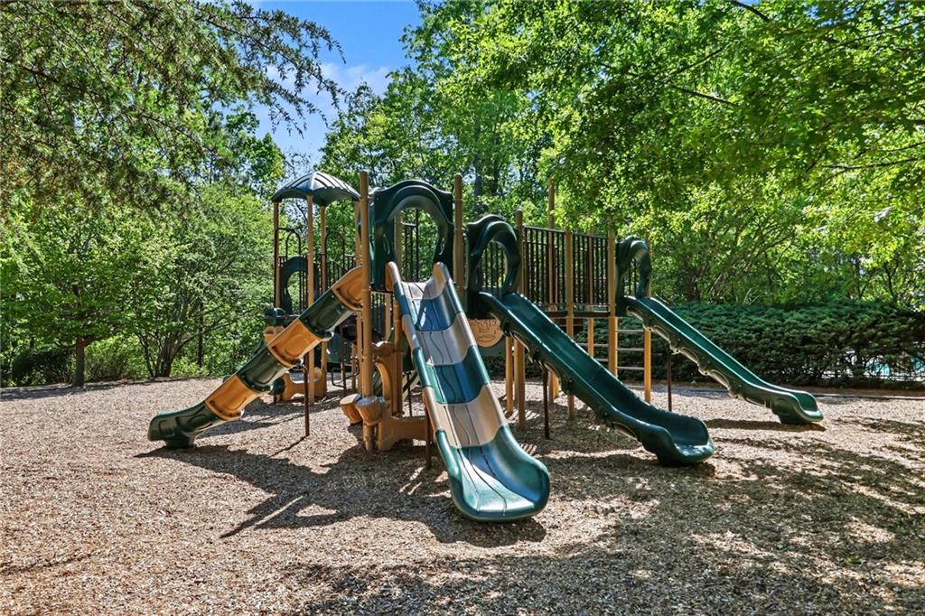 290 Lakeside Place Canton, GA 30114 - Photo 27 of 33