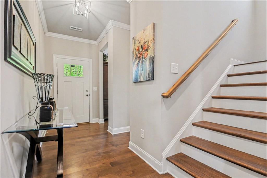 290 Lakeside Place Canton, GA 30114 - Photo 5 of 33