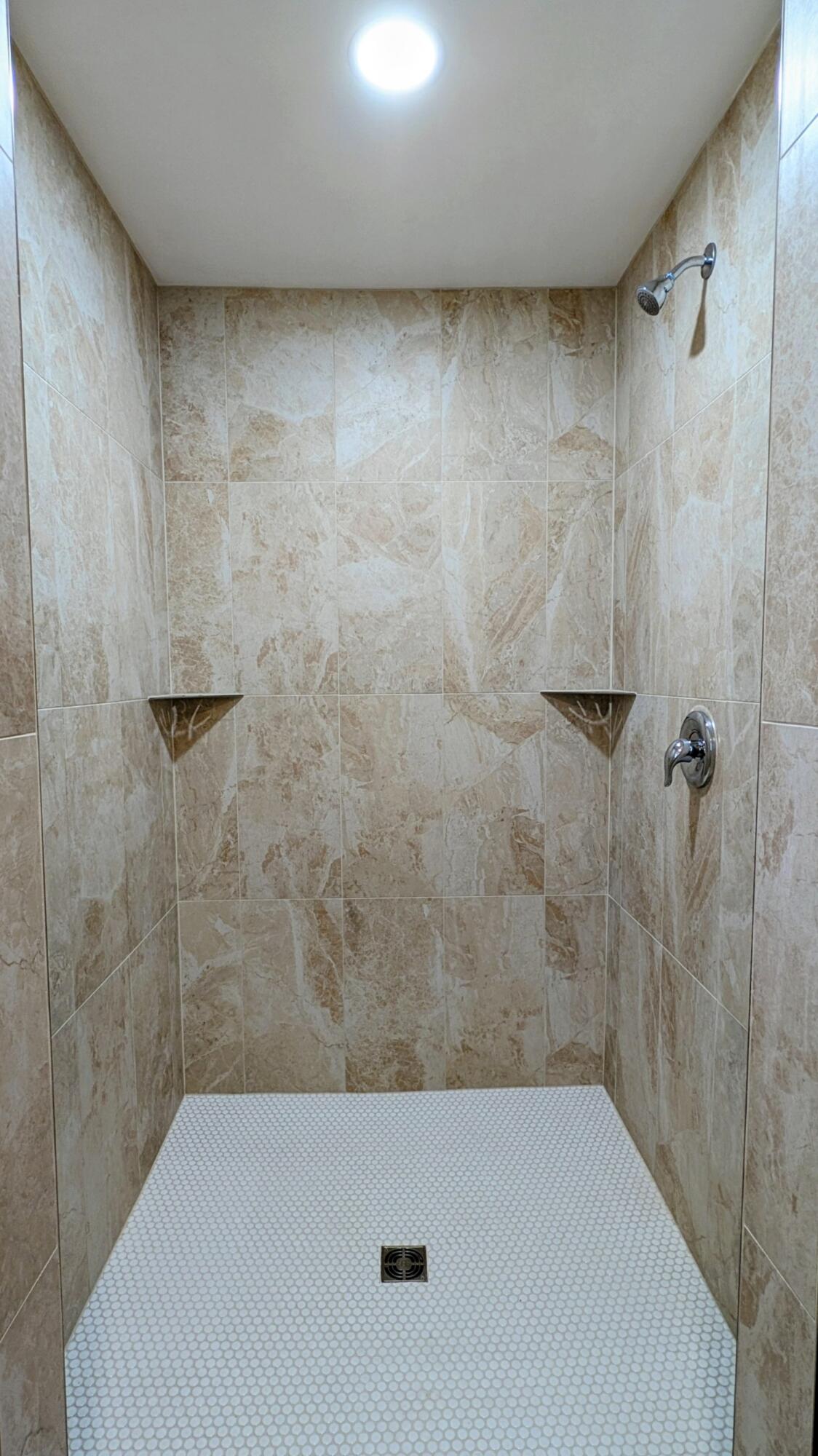 W2154 Highway 11 Spring Prairie, WI 53121 - Photo 16 of 25 shower