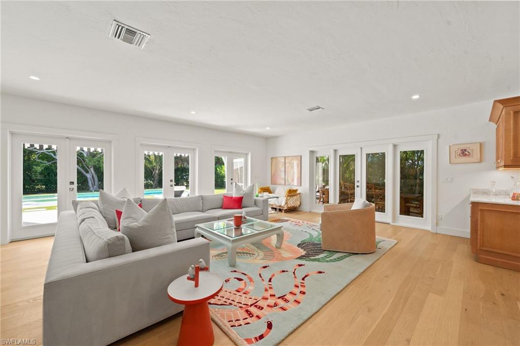 1949 Alamanda Drive Naples, FL 34102 - Photo 18 of 47