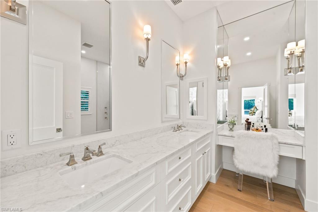 1949 Alamanda Drive Naples, FL 34102 - Photo 32 of 47