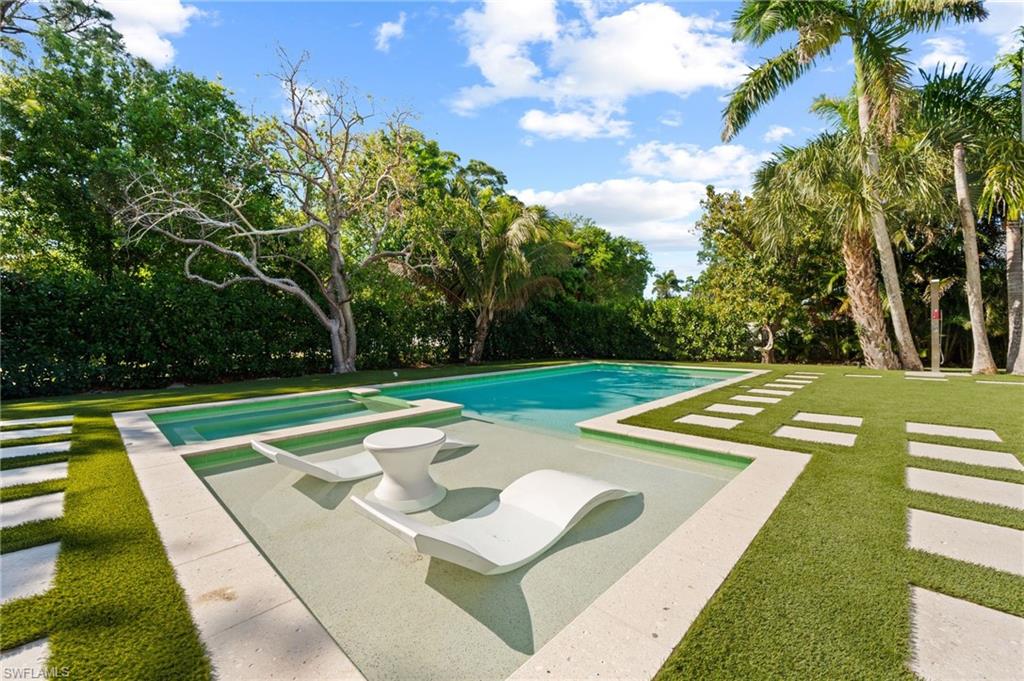 1949 Alamanda Drive Naples, FL 34102 - Photo 42 of 47