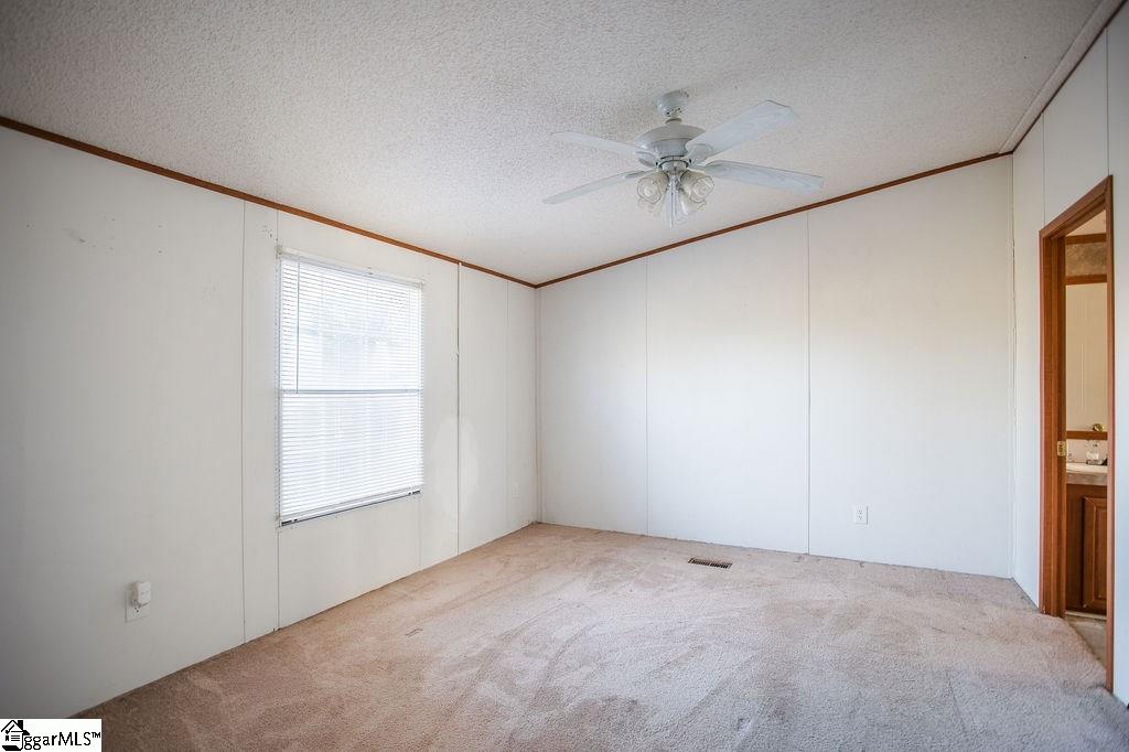 511 Valleybrook Lane Greer, SC 29651 - Photo 10 of 33 Gallery Image 10