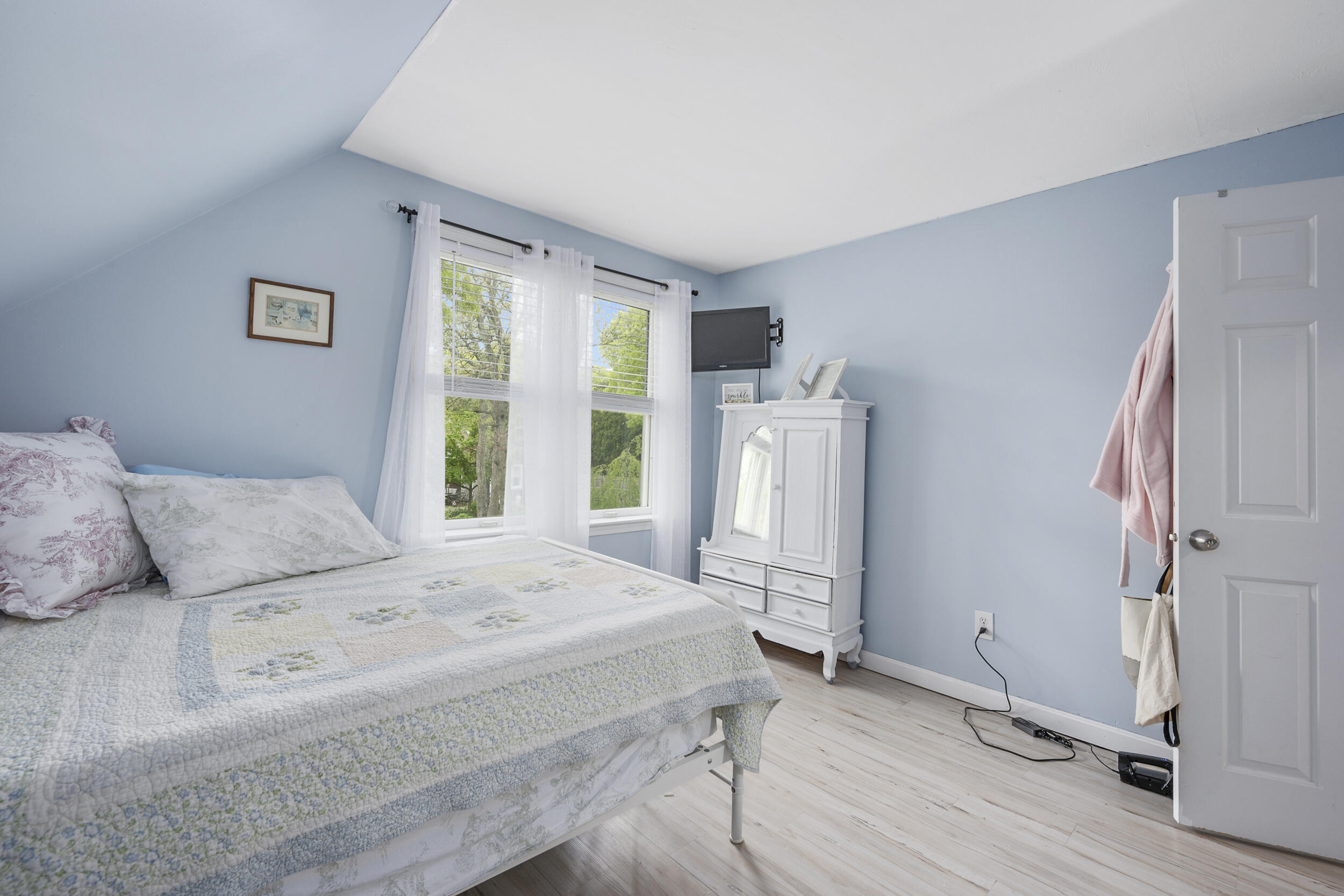 12 Anthony Drive Hyannis, MA 02601 - Photo 22 of 34 a bedroom with a bed and a window