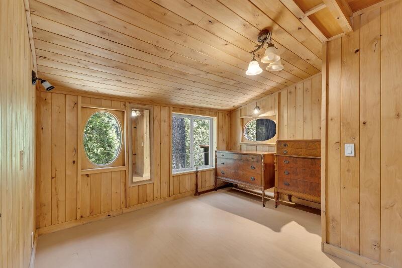 27240 Saunders Meadow Road Idyllwild, CA 92549 - Photo 27 of 51 a view of room with window and furniture