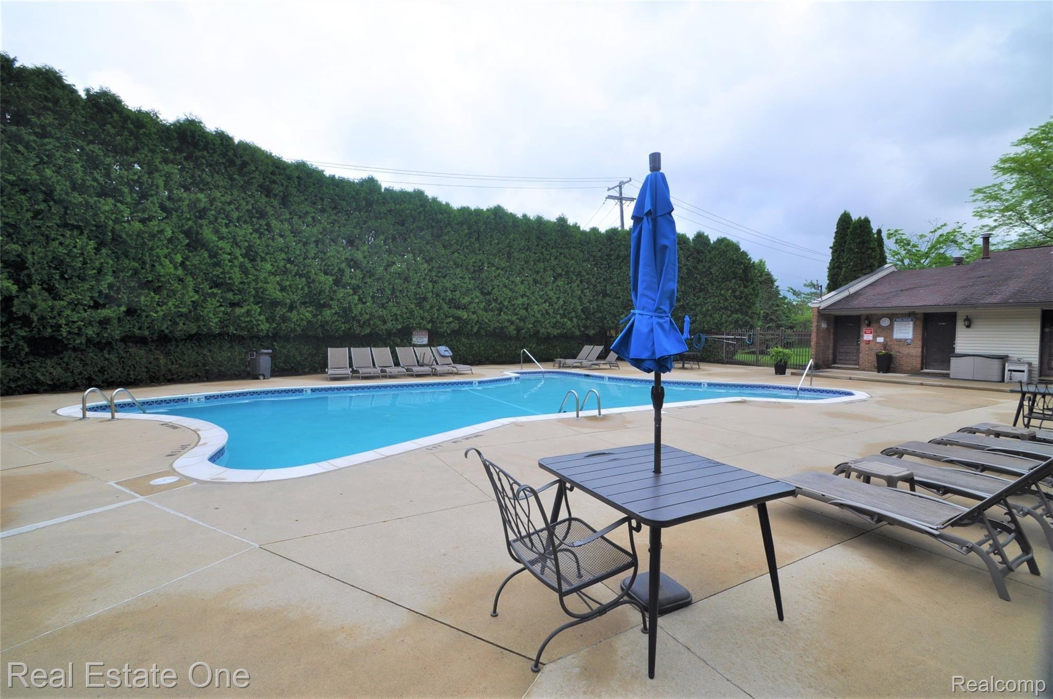 376 Willow Grove Lane, Unit 33 Rochester, MI 48307 - Photo 44 of 44 49.JPG