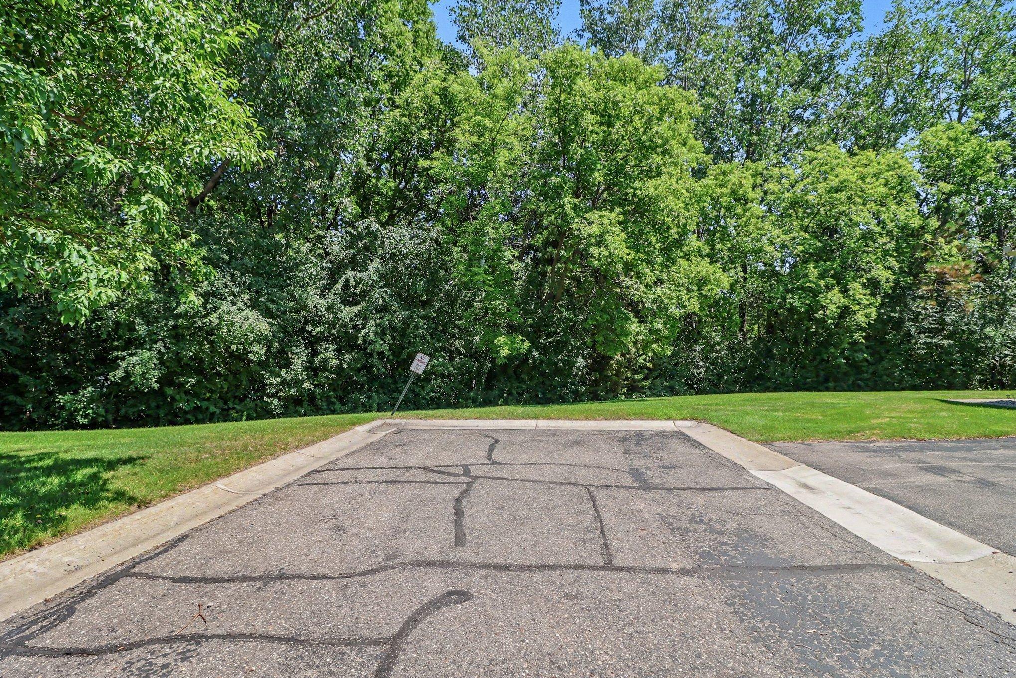 8443 Cortland Road Eden Prairie, MN 55344 - Photo 22 of 25
