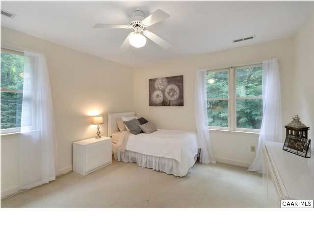 121 Vincennes Road Charlottesville, VA 22911 - Photo 22 of 42 a living room with furniture and a large window