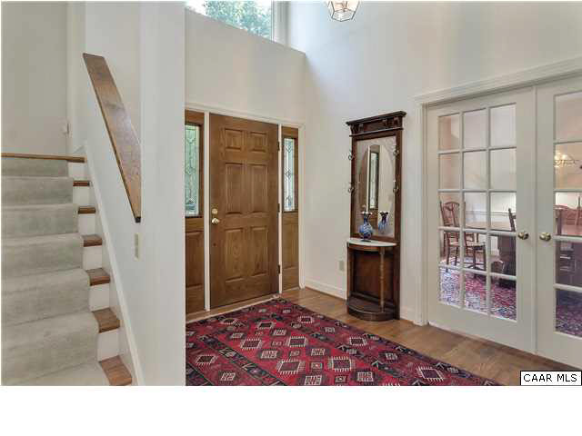 121 Vincennes Road Charlottesville, VA 22911 - Photo 4 of 42