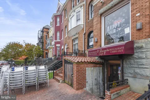 $699,900 | 3240 Hiatt Place Northwest, Unit 4, Washington, DC 20010