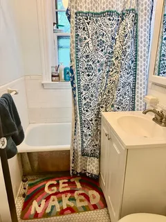 $3,300 | 38 Linnaean Street, Unit 3, Cambridge, MA 02138