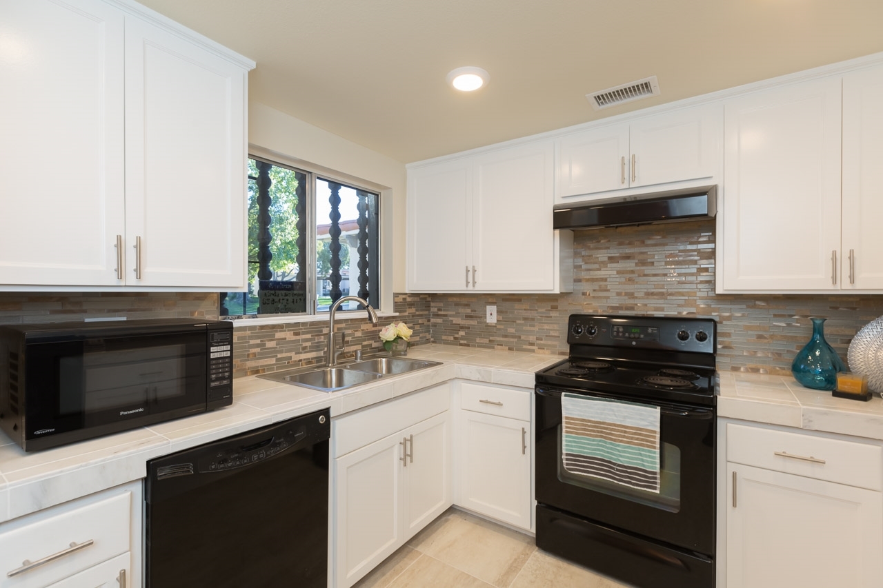 12516 Rios Road San Diego, CA 92128 - Photo 8 of 20