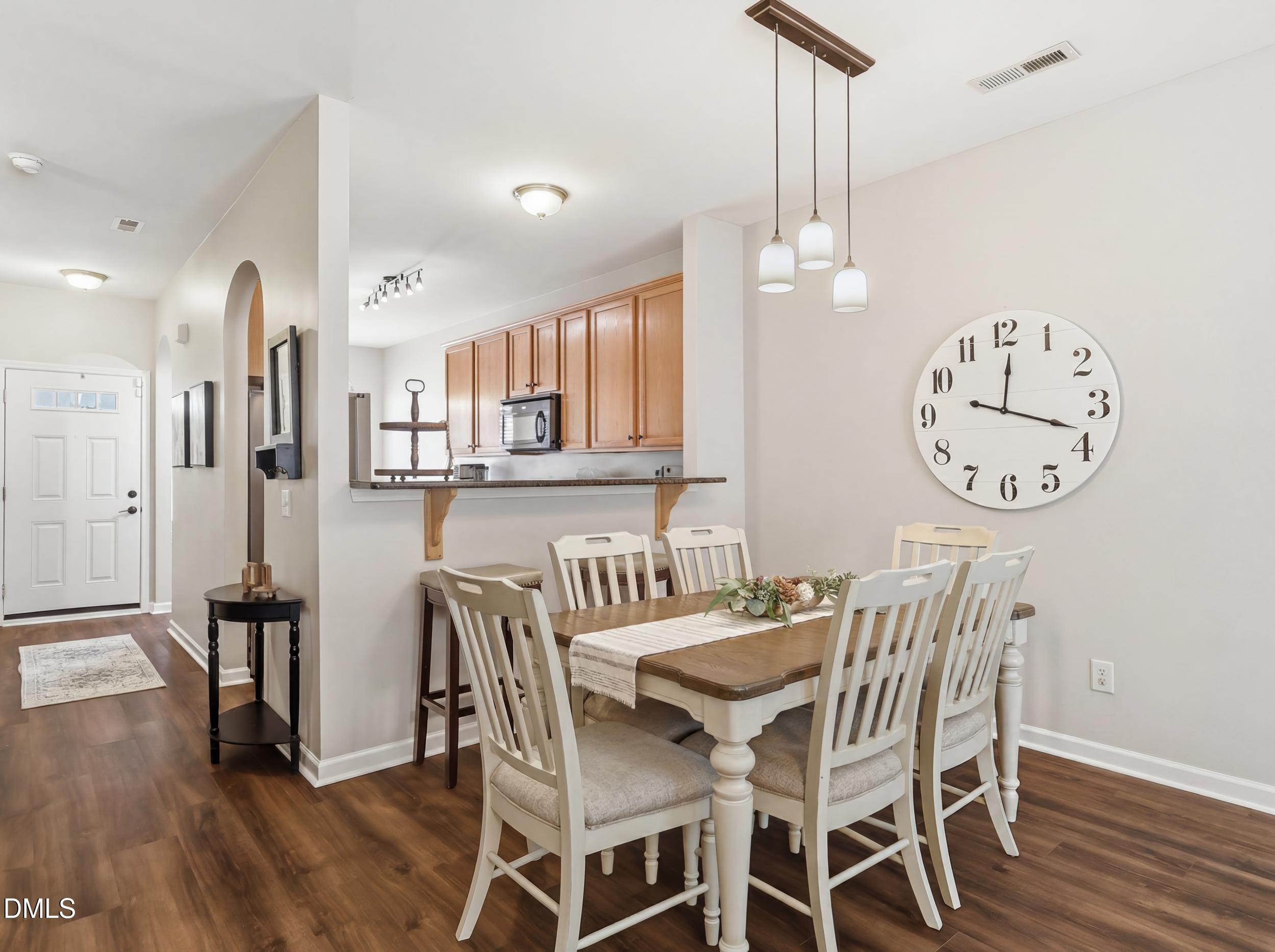 2505 Asher View Court Raleigh, NC 27606 - Photo 8 of 34