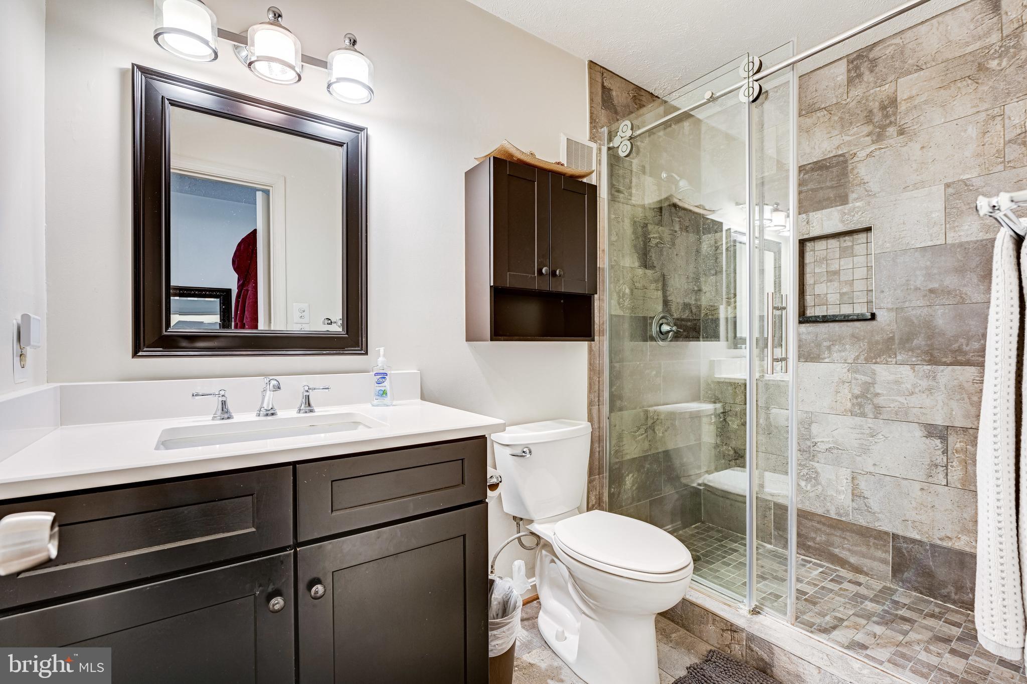 10130 Oakton Terrace Road, Unit 10130 Oakton, VA 22124 - Photo 15 of 33