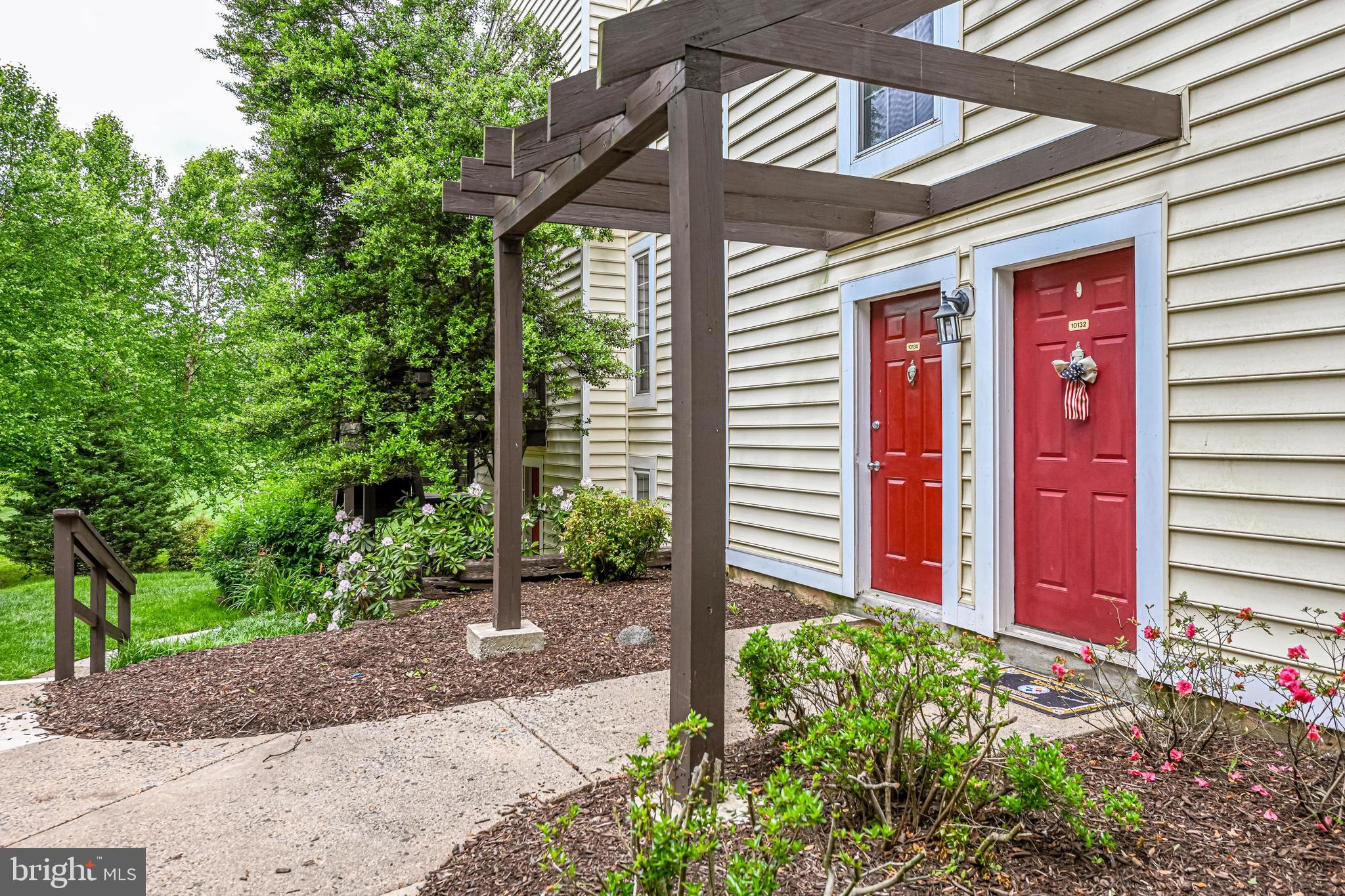 10130 Oakton Terrace Road, Unit 10130 Oakton, VA 22124 - Photo 2 of 33
