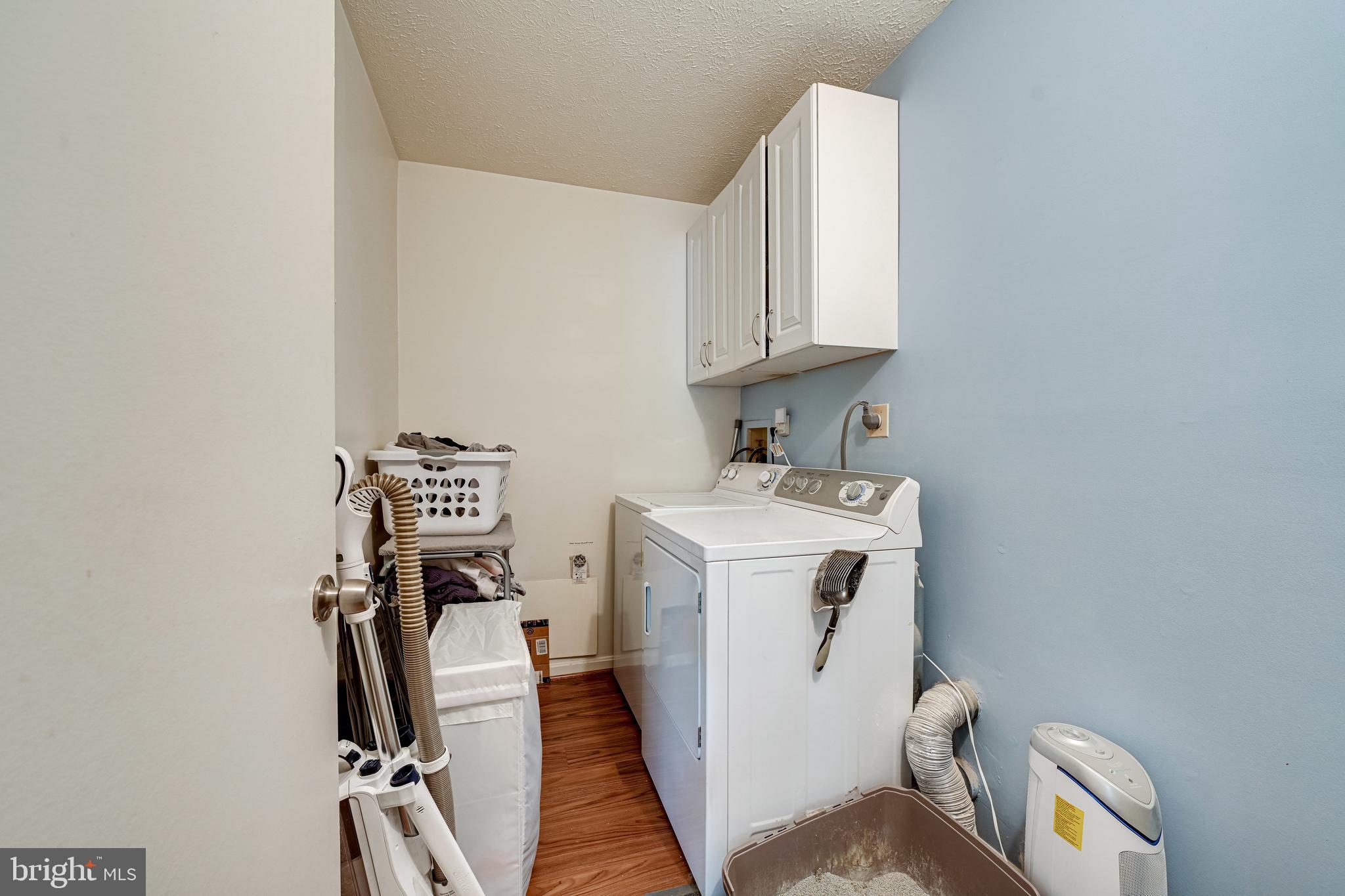 10130 Oakton Terrace Road, Unit 10130 Oakton, VA 22124 - Photo 23 of 33