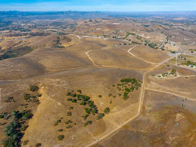 $865,000 | 0 East E Highway, Templeton, CA 93465