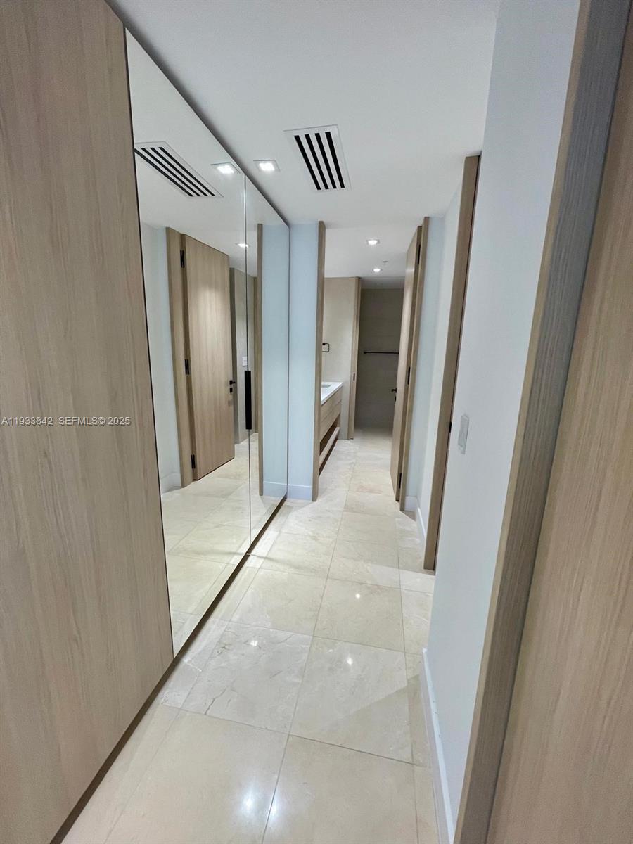 251 Crandon Boulevard, Unit 1228 Key Biscayne, FL 33149 - Photo 4 of 18