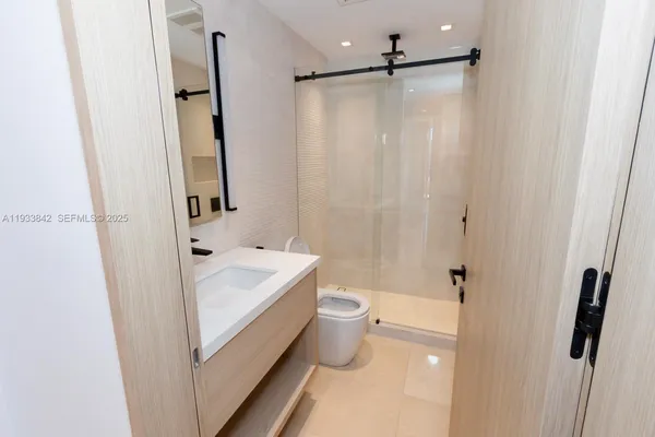 $9,200 | 251 Crandon Boulevard, Unit 1228, Key Biscayne, FL 33149