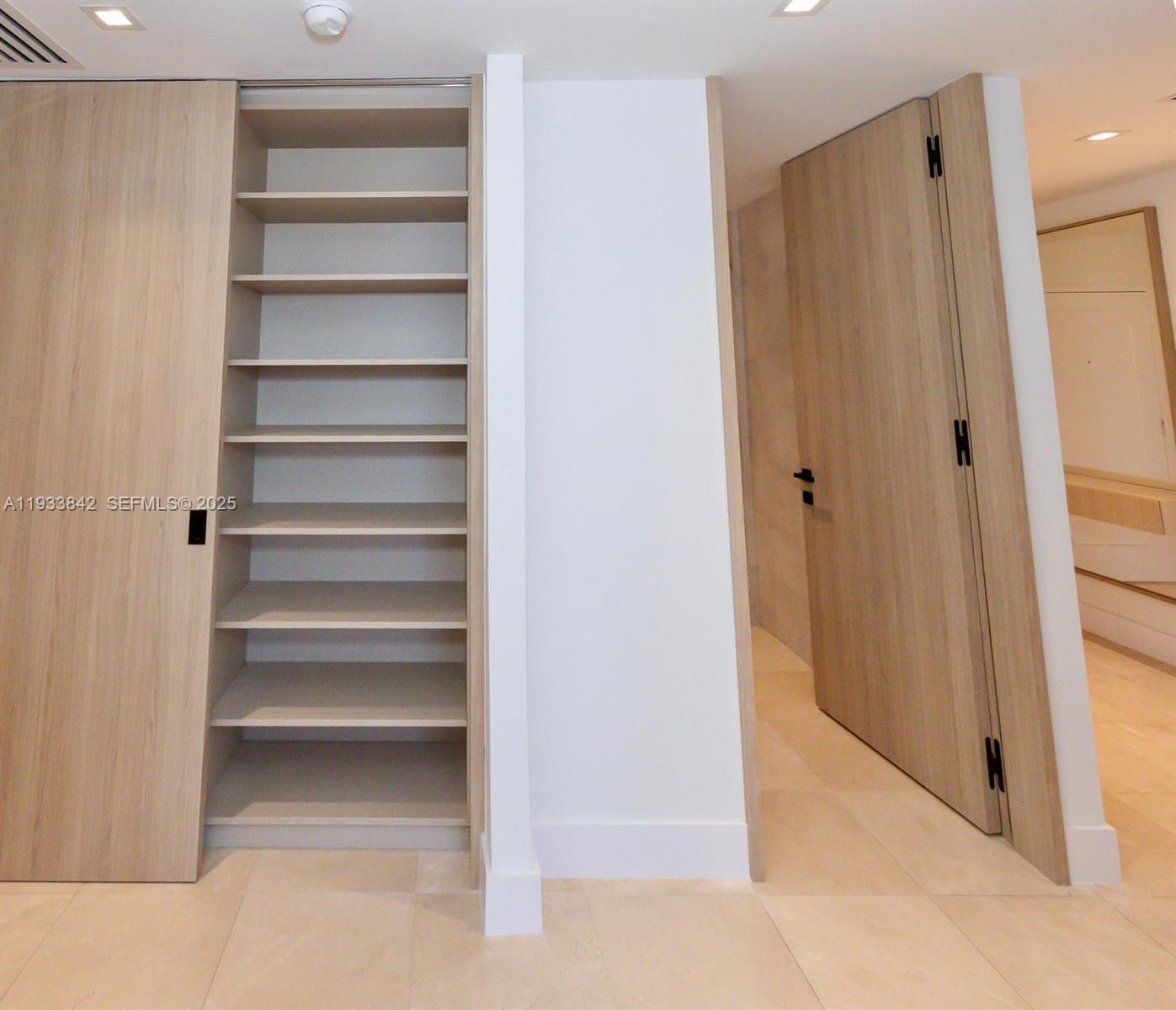 251 Crandon Boulevard, Unit 1228 Key Biscayne, FL 33149 - Photo 9 of 18