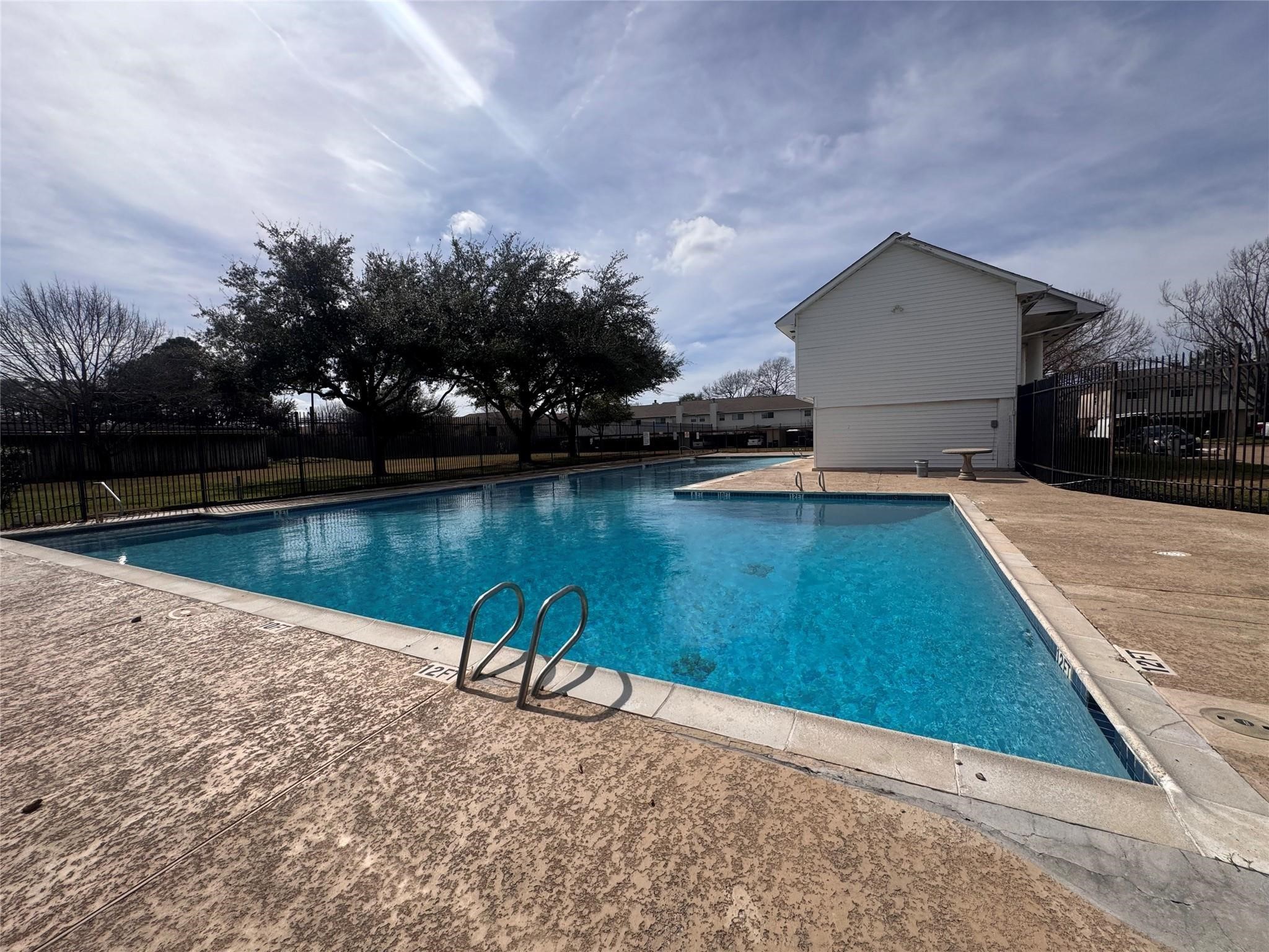 14633 Perthshire Road Houston, TX 77079 - Photo 44 of 48
