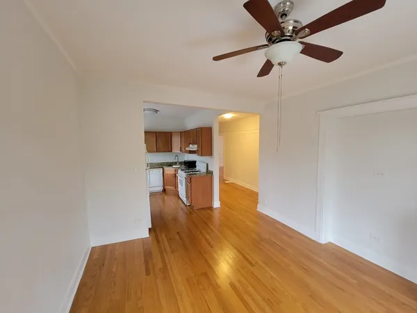 $3,950 | 716 Clark Street, Unit 1S, Evanston, IL 60201